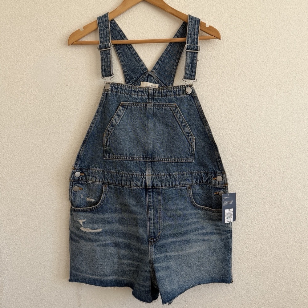 Universal Thread Bib Overall Shortalls Womens Sz 12 Denim Distressed Raw Hem NWT